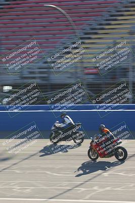 media/Jan-21-2022-Fastrack Riders (Fri) [[90b5309cc6]]/Level 1/Session 1 Front Straight/